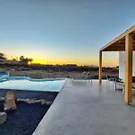 فيلة Tabaiba En Con Piscina