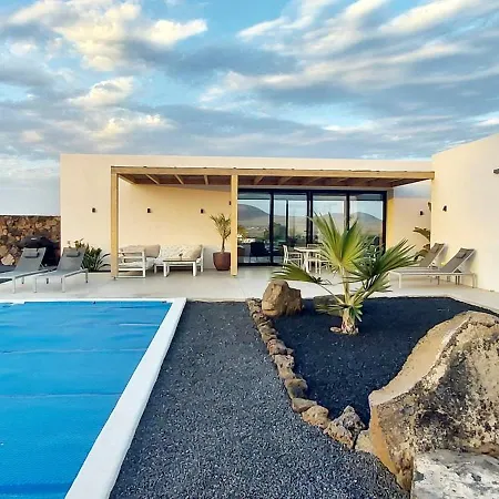فيلة Tabaiba En Con Piscina *
